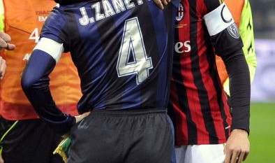  AC米兰德比战险胜国际米兰，伊布替补建功定乾坤