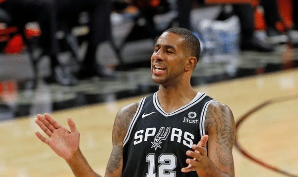  穆雷末节21分马刺逆转火箭  