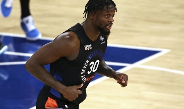  尼克斯时隔十年重返季后赛次轮  