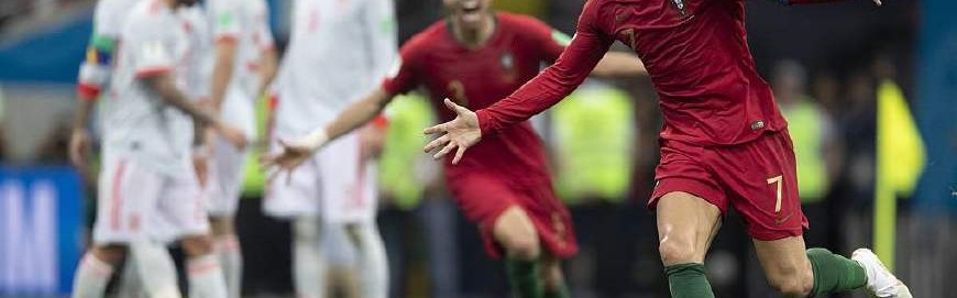  卡利亚里神锋梅开二度助队强势反弹  