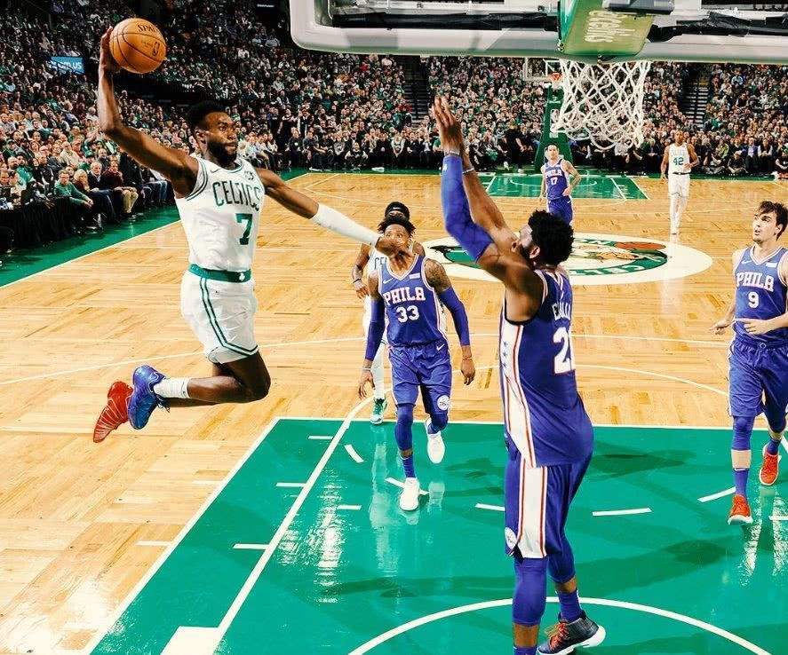  鹈鹕双塔统治禁区，锡安复出首战炸裂表现  