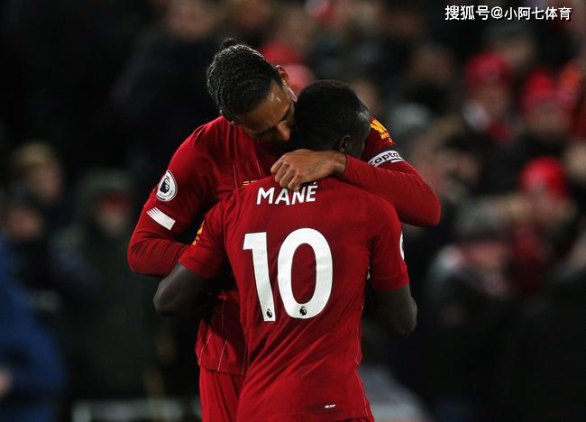  利物浦逆转绝杀 萨拉赫传射终结曼城不败  