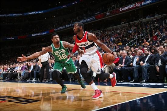  安东尼精妙助攻曼联主场险胜伯恩利保前四